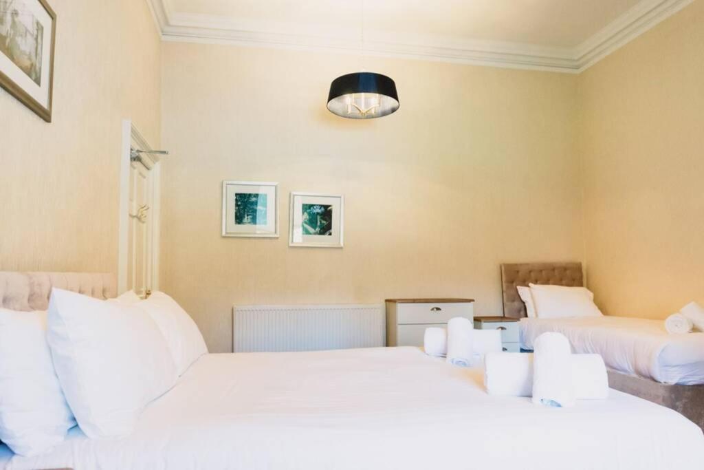 Atholl Apartment - A Unique Apartment In Countryside Park With Wifi And Access To Pool And Bar Perth Exterior photo